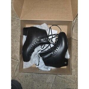 Graf Richmond Special Mens / Boys figure skates - Barely‎ Used Ice skates